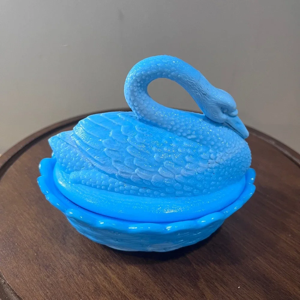 Vtg Westmoreland Blue Slag Glass Swan on Nest Covered Dish Candy Box MCM